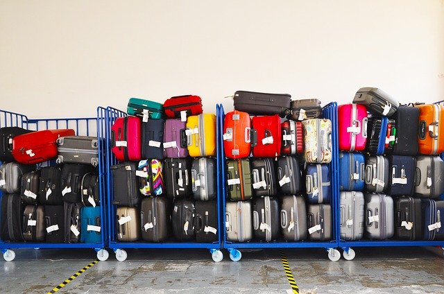 Przygotowanie do podróży – bagaż w samolocie